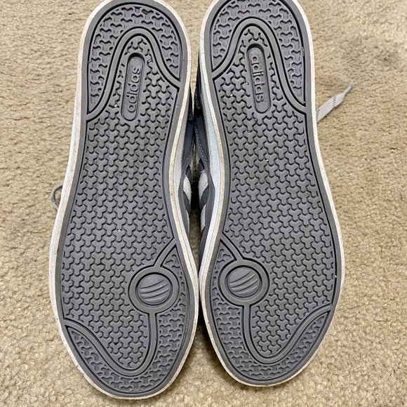 Adidas Mid Tops EUC - Picture 6 of 6